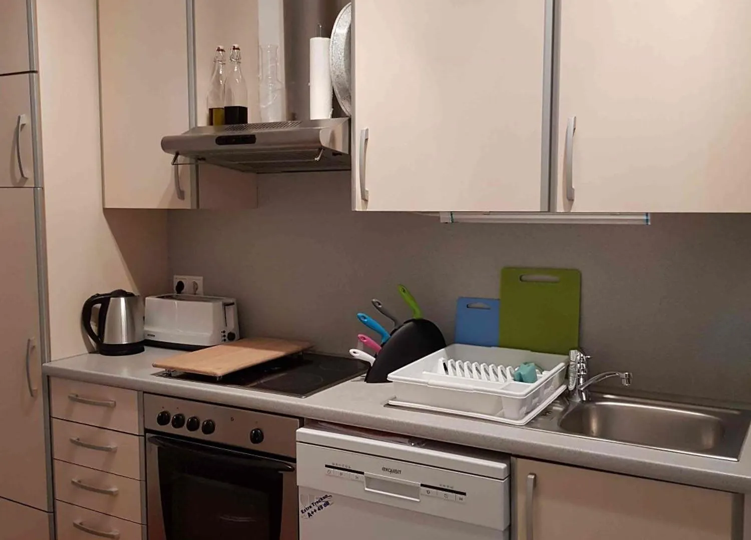 117M2 Opt, F, Miete Bis Max, 6 Mon, Direkt Bei U6 Apartment Vienna